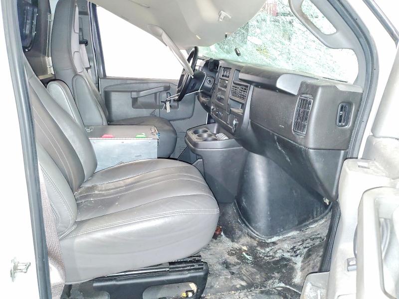 2023 Chevrolet Express 2500 VIN 1GCWGAFP2P1232832 COPART salvage auction — ROOF, IL - CERTIFICATE OF TITLE, sold $2,700 on 2026-07-09 (photo 7)