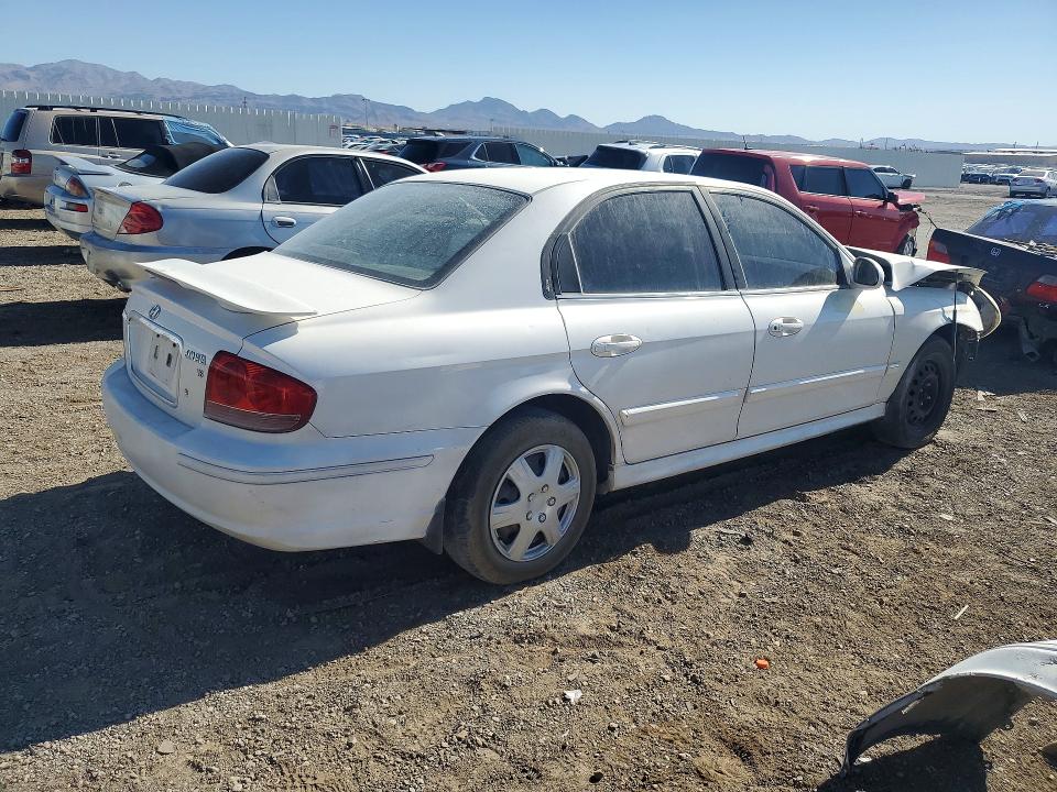 2004 Hyundai Sonata VIN KMHWF25HX4A932107 COPART salvage auction — FRONT END, Nv - Non-Repairable Vehicle Cert, sold $125 on 2026-07-07 (photo 3)