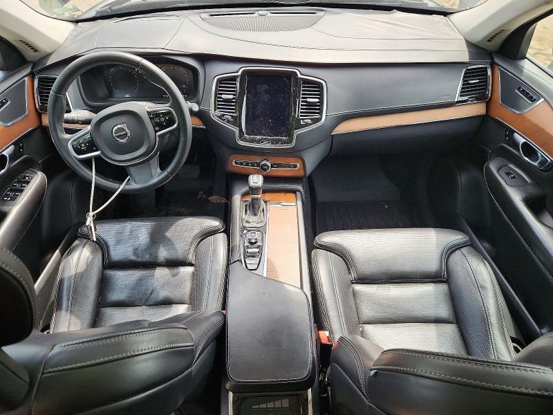 2017 Volvo Xc90 VIN YV4A22PL6H1142527 COPART salvage auction — WATER/FLOOD, La - Cert Of Title-Salvage Flood, sold $3,850 on 2026-07-23 (photo 8)
