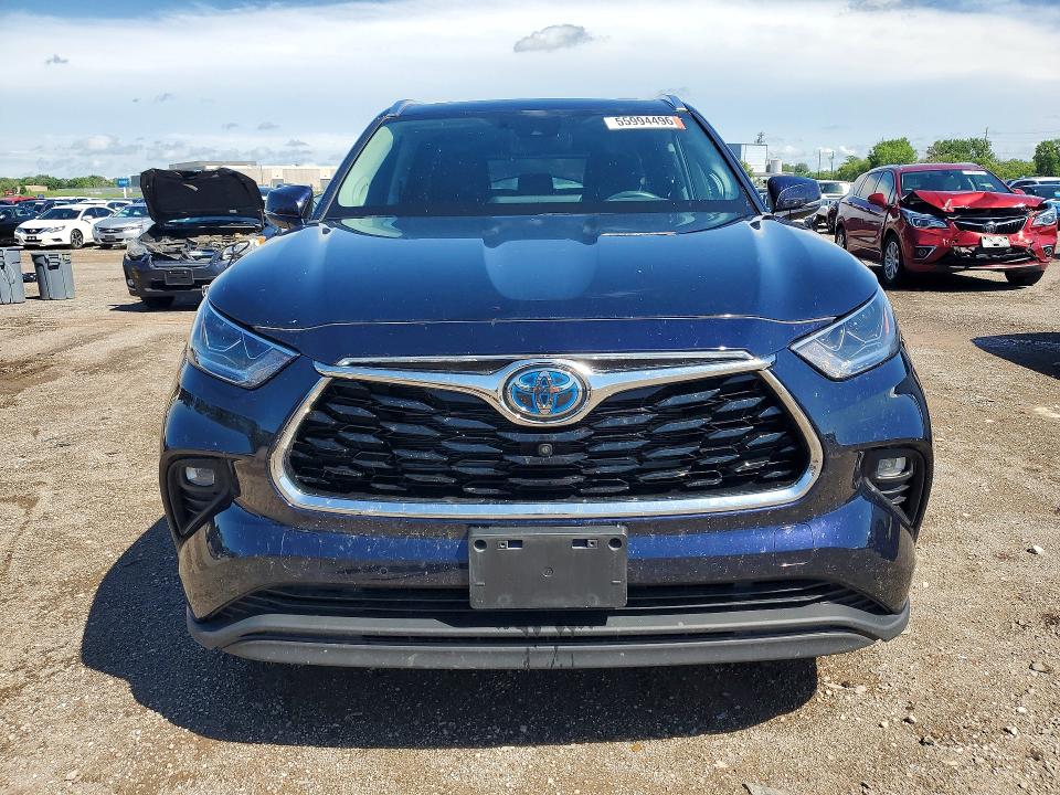 2021 Toyota Highlander VIN 5TDDBRCH9MS536577 COPART salvage auction — REAR END, Ia - Cert Of Title-Salvage Title, sold $19,000 on 2026-07-31 (photo 5)