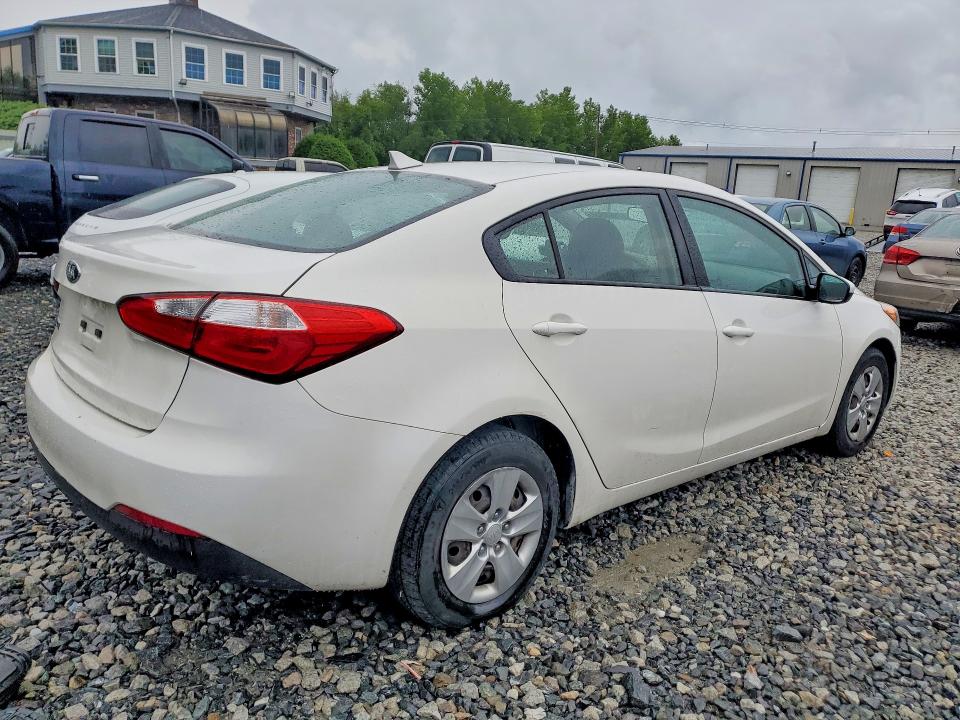 2016 Kia VIN KNAFK4A62G5615786 COPART salvage auction — SIDE, Ma - Cert Of Title-Reconstrctd Coll, sold $1,250 on 2026-07-17 (photo 3)