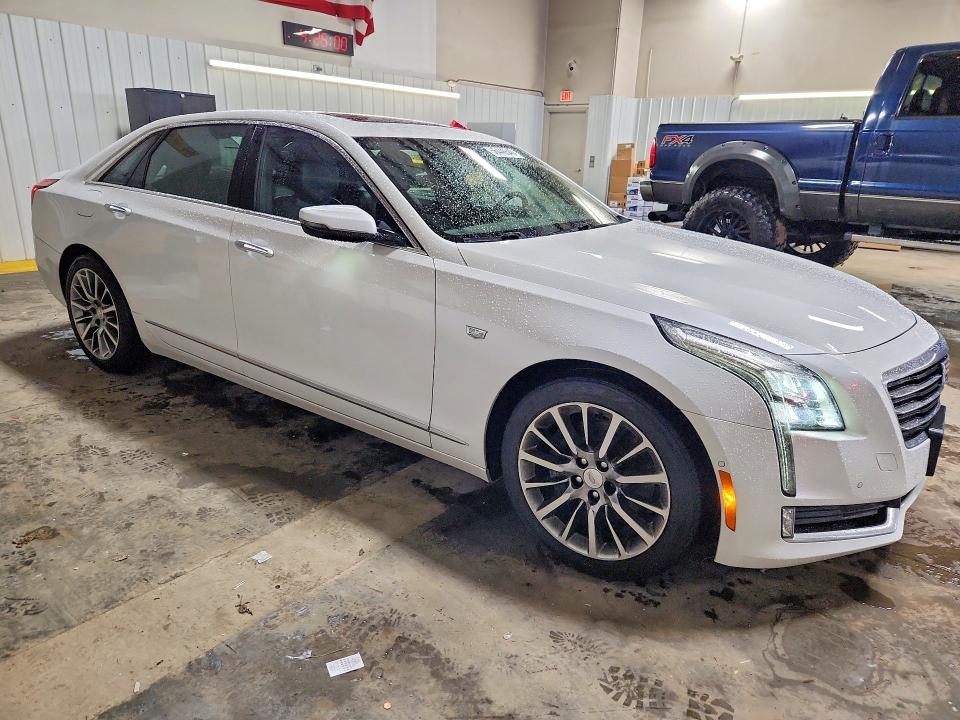 2017 Cadillac Ct6 VIN 1G6KF5RS2HU135514 COPART salvage auction — WATER/FLOOD, Il - Salvage Cert-Flood, sold $4,950 on 2026-07-28 (photo 4)