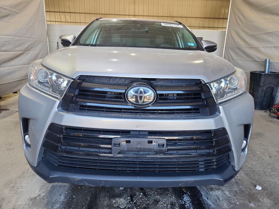 2018 Toyota Highlander VIN 5TDJZRFH6JS495086 COPART salvage auction — SIDE, NH - CERT OF TITLE-SALVAGE, sold $5,900 on 2026-07-28 (photo 5)