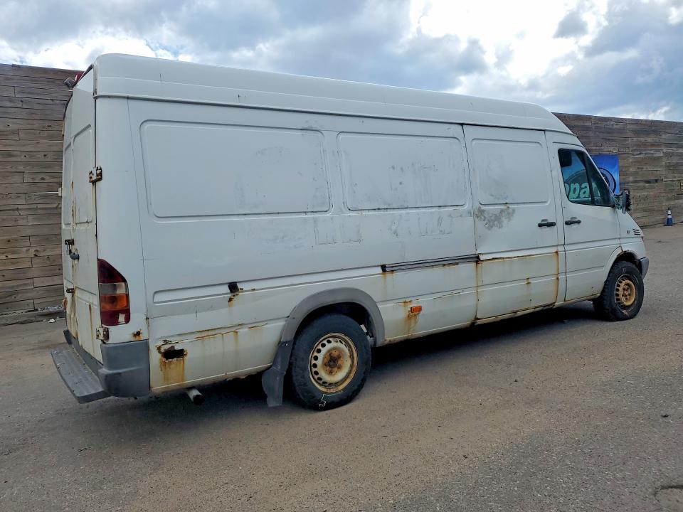 2005 Sprinter 2500 sprinter VIN WD2PD744955718227 COPART salvage auction — FRONT END, Mn - Cert Of Title-Prior Salvage, sold $200 on 2026-07-15 (photo 3)