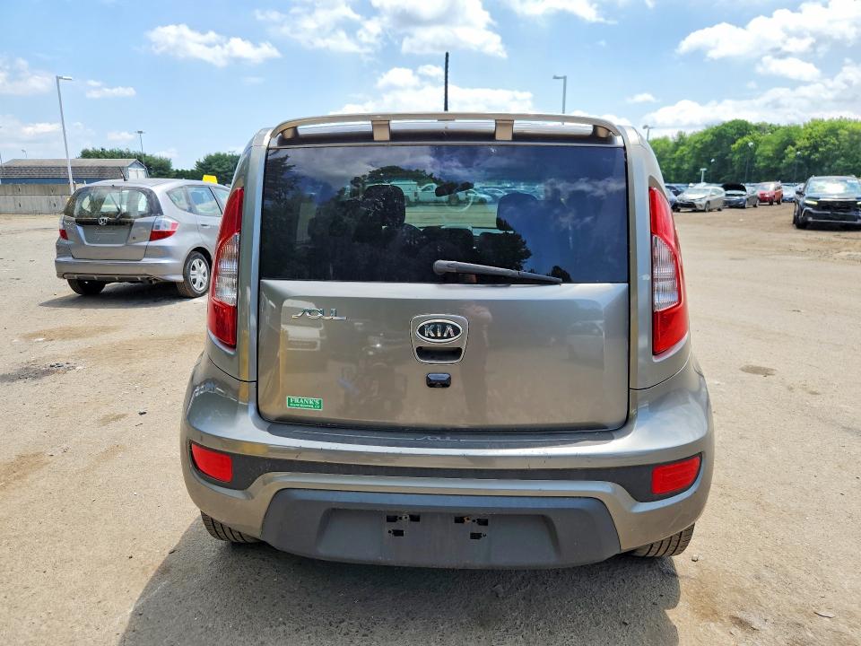 2012 Kia Soul VIN KNDJT2A6XC7415834 COPART salvage auction — VANDALISM, CT - CERT OF TITLE-SALVAGE, sold $475 on 2026-07-02 (photo 6)