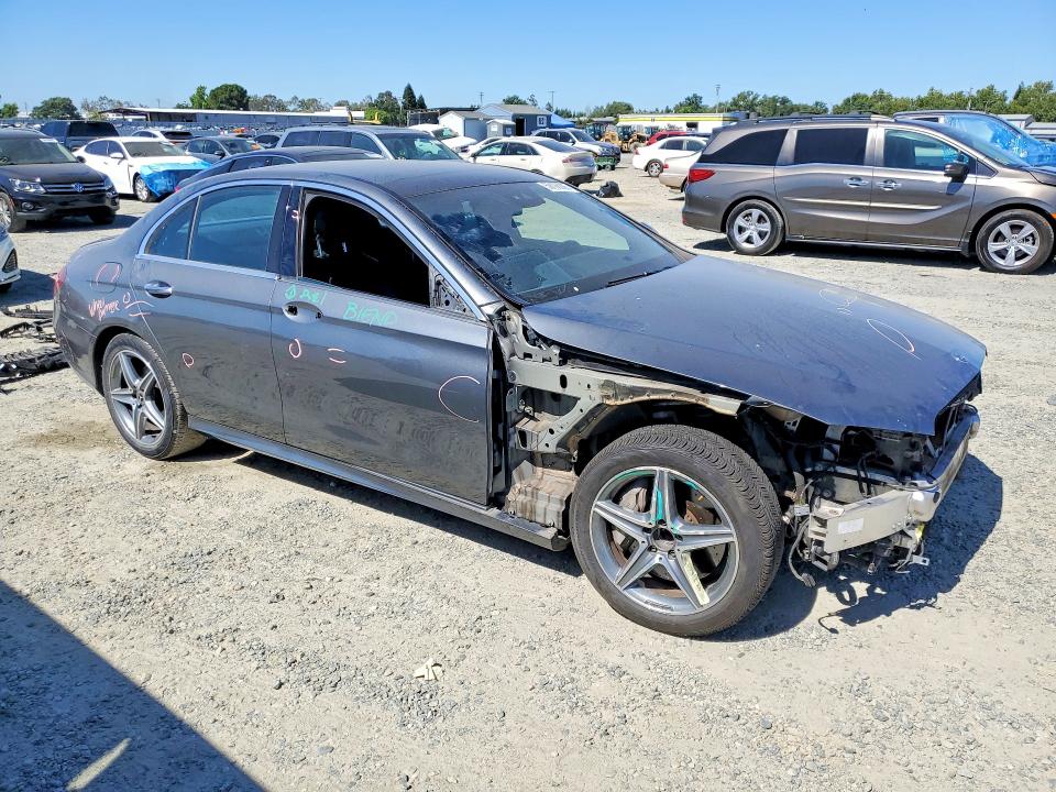 2018 Mercedes-benz E-klasse VIN WDDZF4JB3JA387058 COPART salvage auction — FRONT END, Ca - Salvage Certificate, sold $6,500 on 2026-07-09 (photo 4)