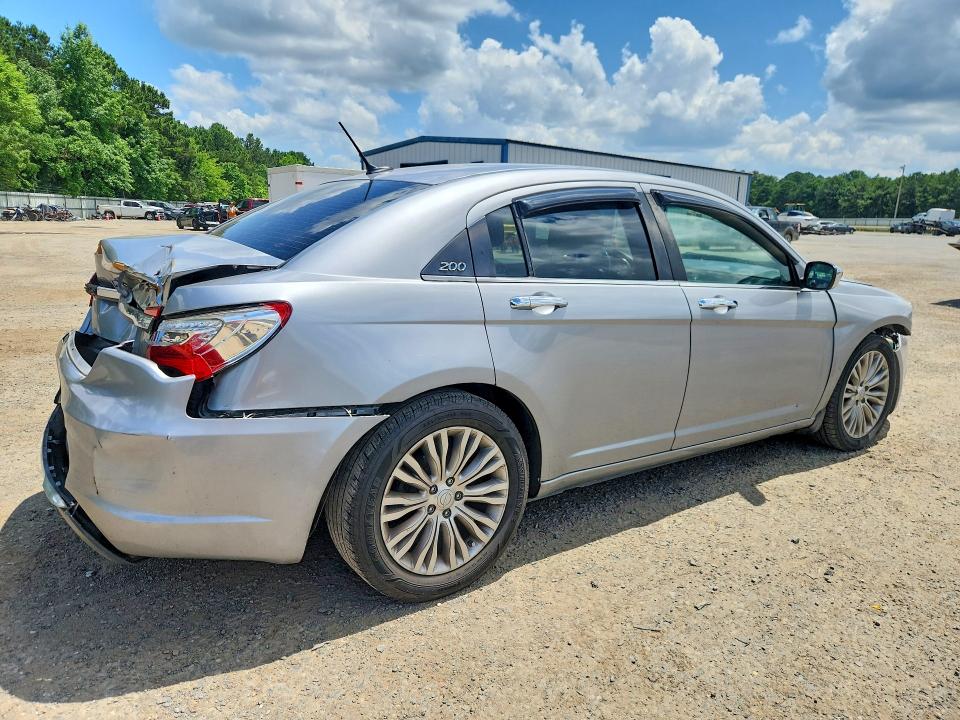2013 Chrysler 200 VIN 1C3CCBCG7DN634850 COPART salvage auction — FRONT END, La - Cert Of Title-Salvage, sold $900 on 2026-07-16 (photo 3)