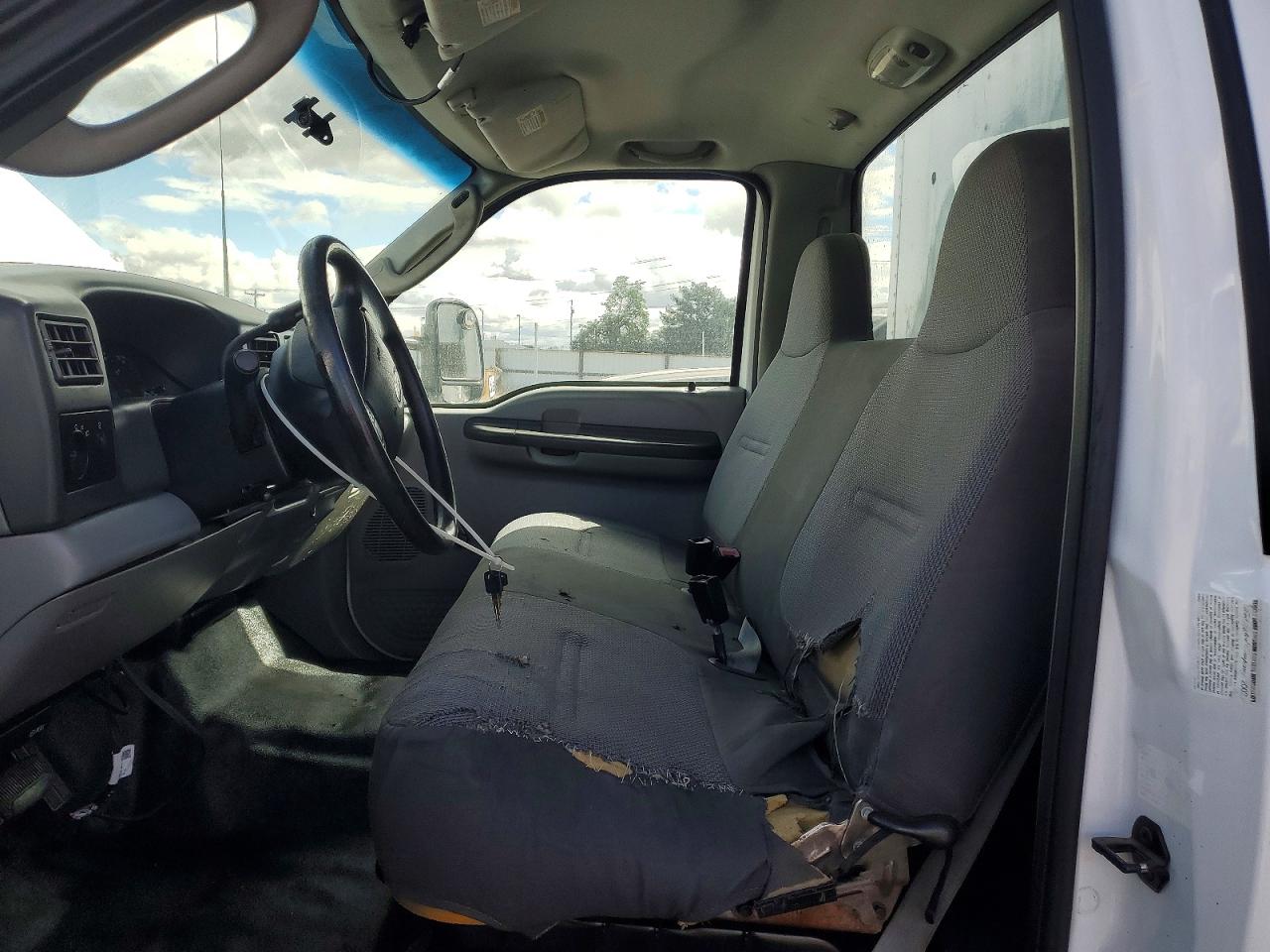2003 Ford F-550 Super Duty VIN 1FDAF56S03EB73335 COPART salvage auction — Front End, ID - CERTIFICATE OF TITLE, sold $1,200 on 2026-06-30 (photo 7)