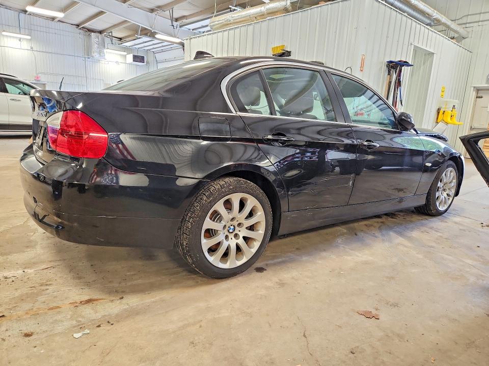 2006 BMW 3 series VIN WBAVD33546KV62805 COPART salvage auction — FRONT END, MN - CERT OF TITLE-SALVAGE, sold $350 on 2026-07-16 (photo 3)