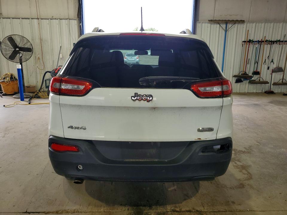 2014 Jeep Cherokee VIN 1C4PJMCB4EW183908 COPART salvage auction — NORMAL WEAR, NY - CERTIFICATE OF TITLE, sold $625 on 2026-07-06 (photo 6)