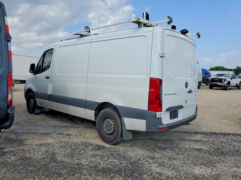 2019 Mercedes-benz Sprinter VIN W1Y70BGY3KT017894 COPART salvage auction — MINOR DENT/SCRATCHES, Tx - Certificate Of Title, sold $4,000 on 2026-07-14 (photo 2)