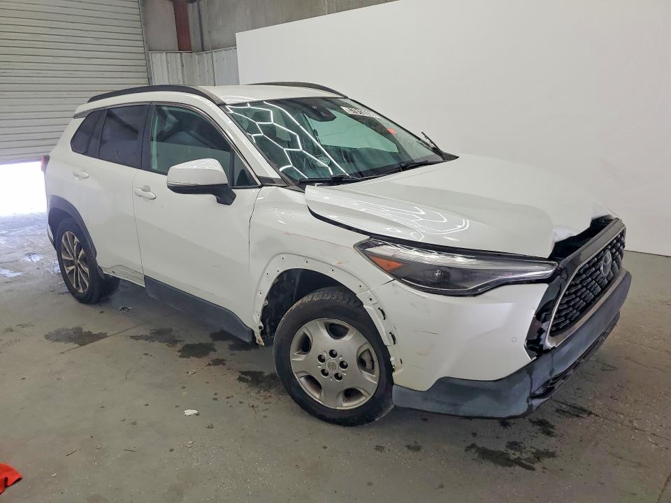 2022 Toyota Corolla cross VIN 7MUEAABG0NV042889 COPART salvage auction — FRONT END, SC - CERTIFICATE OF TITLE, sold $7,200 on 2026-07-14 (photo 4)