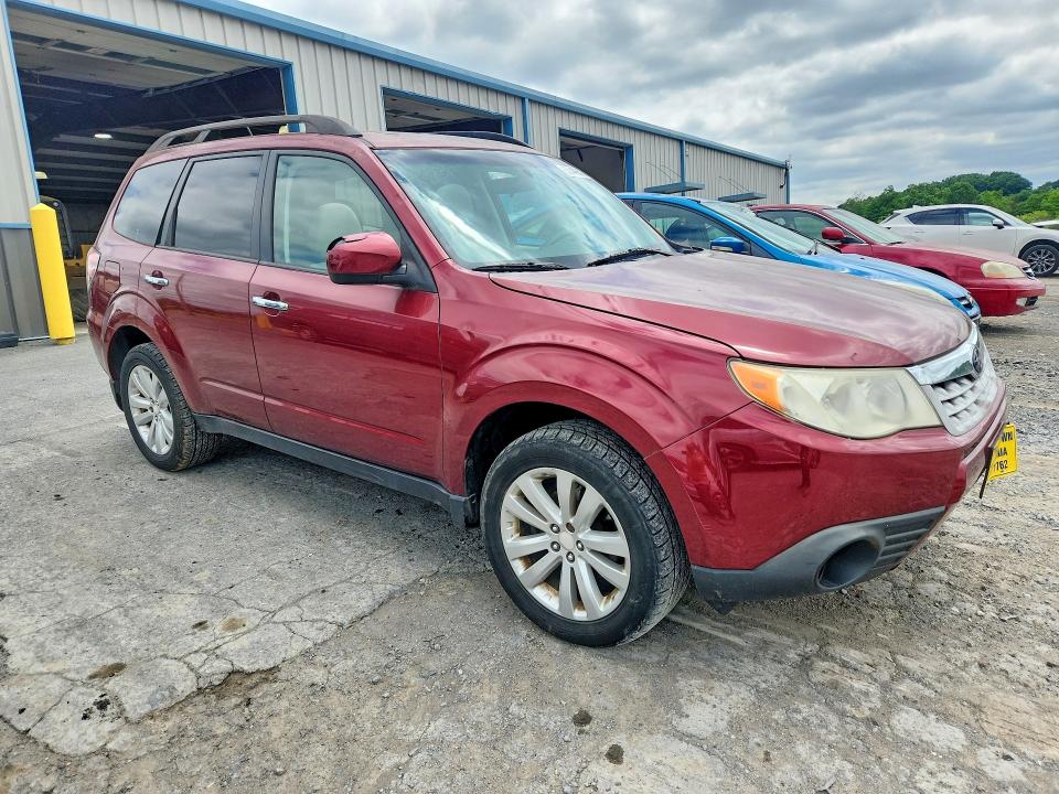 2011 Subaru Forester VIN JF2SHADC2BH730817 COPART salvage auction — MINOR DENT/SCRATCHES, Wv - Non Public Clean Title, sold $400 on 2026-07-10 (photo 4)