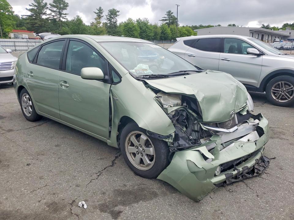 2006 Toyota Prius VIN JTDKB20U967504838 COPART salvage auction — FRONT END, MA - CERT OF TITLE-RECONSTRCTD COLL, sold $325 on 2026-07-21 (photo 4)