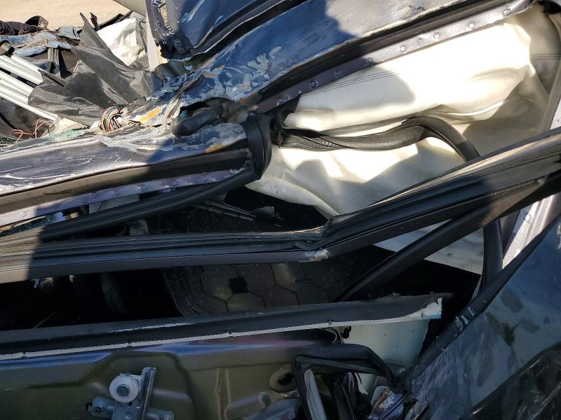2019 Acura Tlx VIN 19UUB1F59KA000100 COPART salvage auction — ROLLOVER, Ca - Non-Repairable Vehicle Cert, sold $70 on 2026-08-03 (photo 7)