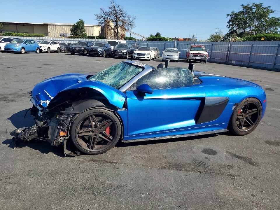 2017 Audi R8 VIN WUAVACFX7H7905009 — COPART salvage auction photo