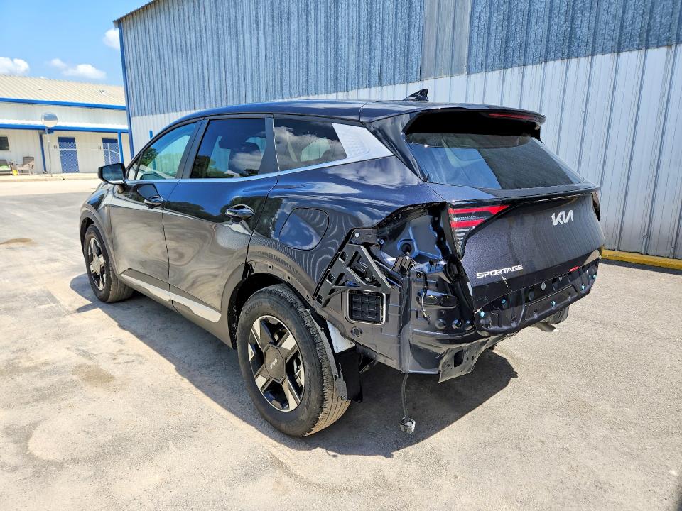 2026 Kia Sportage VIN 5XYK23DF6TG427975 COPART salvage auction — REAR END, La - Certificate Of Title, sold $13,800 on 2026-07-08 (photo 2)