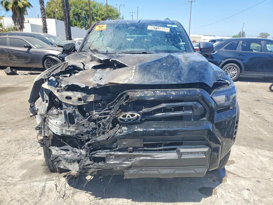 2025 Toyota 4runner VIN JTEVA5BR1S5038432 COPART salvage auction — BURN, AZ - CERT OF TITLE - SALVAGE, sold $13,500 on 2026-07-14 (photo 5)