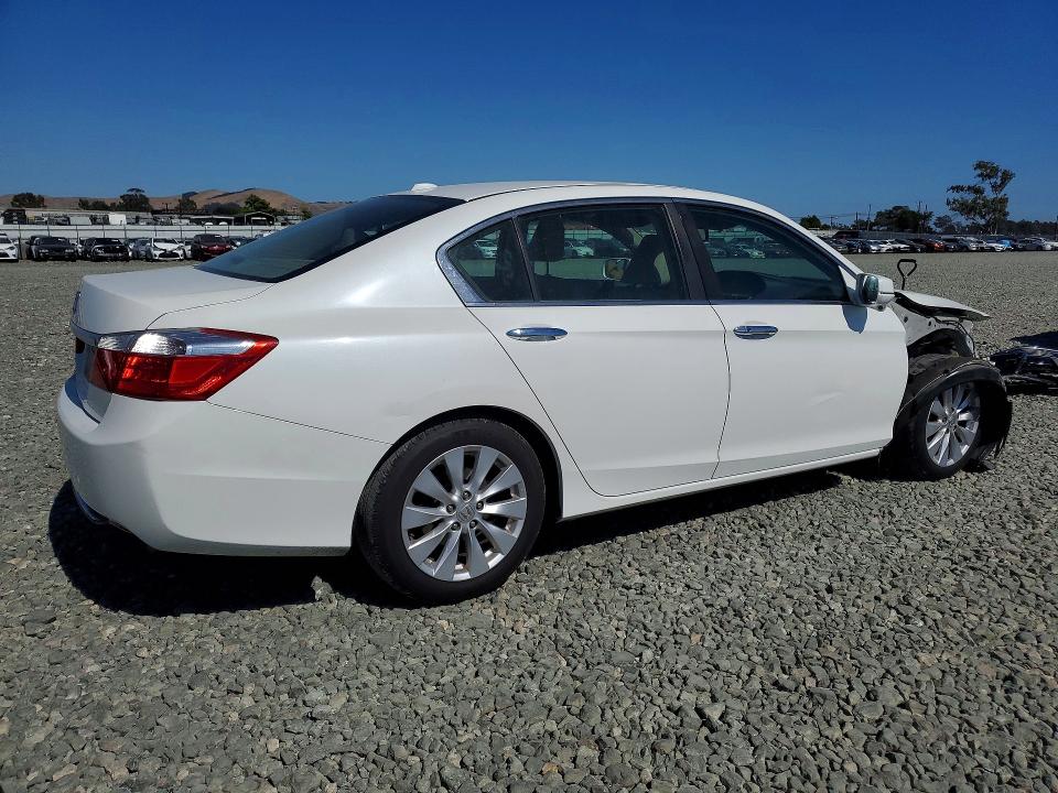 2013 Honda Accord VIN 1HGCR2F82DA068152 COPART salvage auction — FRONT END, Ca - Salvage Certificate, sold $3,700 on 2026-07-02 (photo 3)
