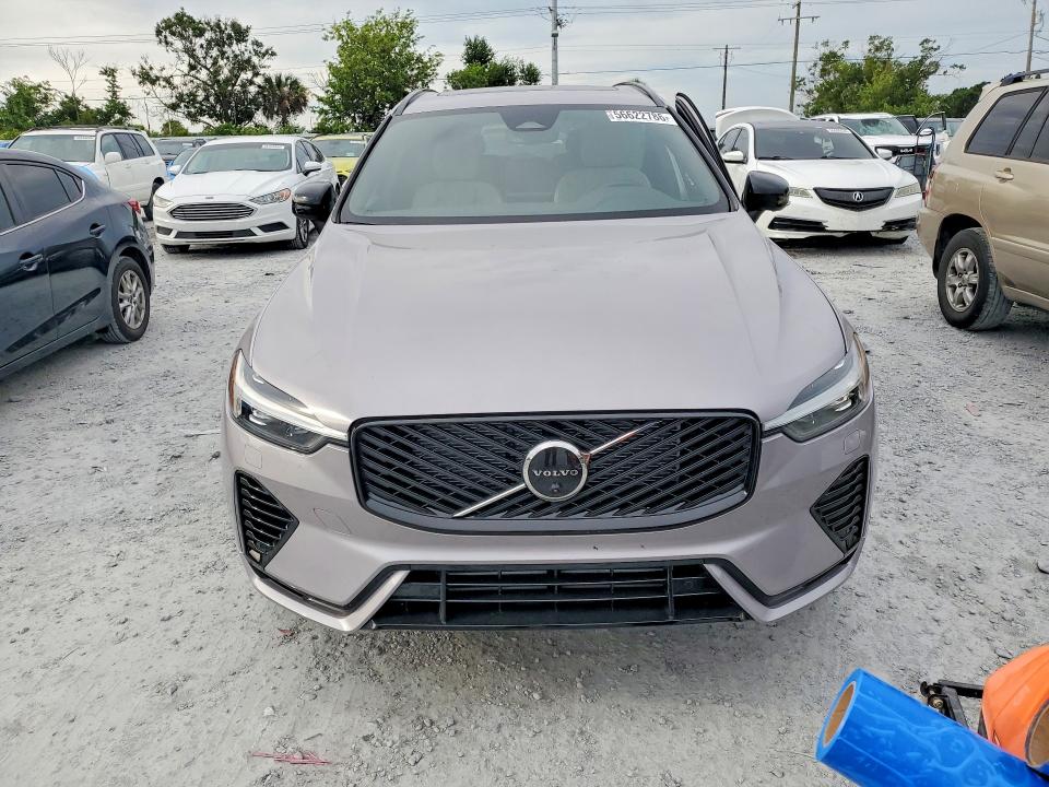 2026 Volvo Xc60 VIN YV4H60RC2T1440733 COPART salvage auction — SIDE, Fl - Cert Of Title Slvg Rebuildable, sold $20,000 on 2026-07-24 (photo 5)