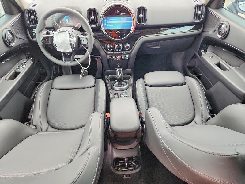 2024 Mini Cooper VIN WMZ53BR07R3R37273 COPART salvage auction — FRONT END, Tx - Salvage Vehicle Title, sold $8,500 on 2026-08-10 (photo 8)