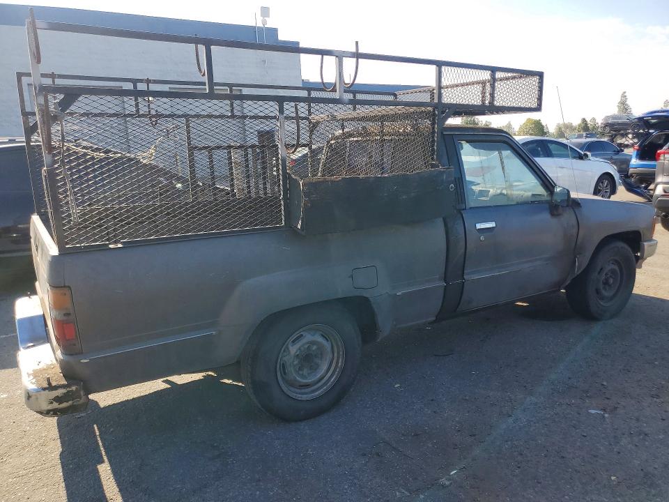 1988 Toyota Pickup VIN JT4RN50A2J5163901 COPART salvage auction — NORMAL WEAR, CA - APP FOR DUP CLEAN OR AC, sold $1,750 on 2026-07-28 (photo 3)