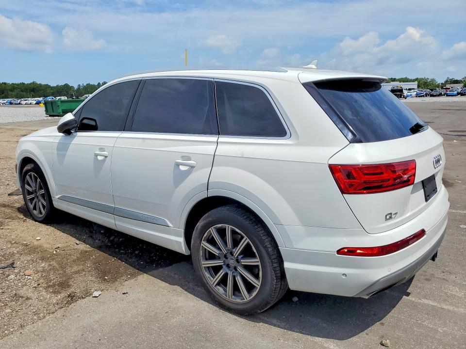 2019 Audi Q7 VIN WA1LHAF72KD027514 COPART salvage auction — MINOR DENT/SCRATCHES, FL - CERTIFICATE OF TITLE, sold $6,700 on 2026-07-28 (photo 2)