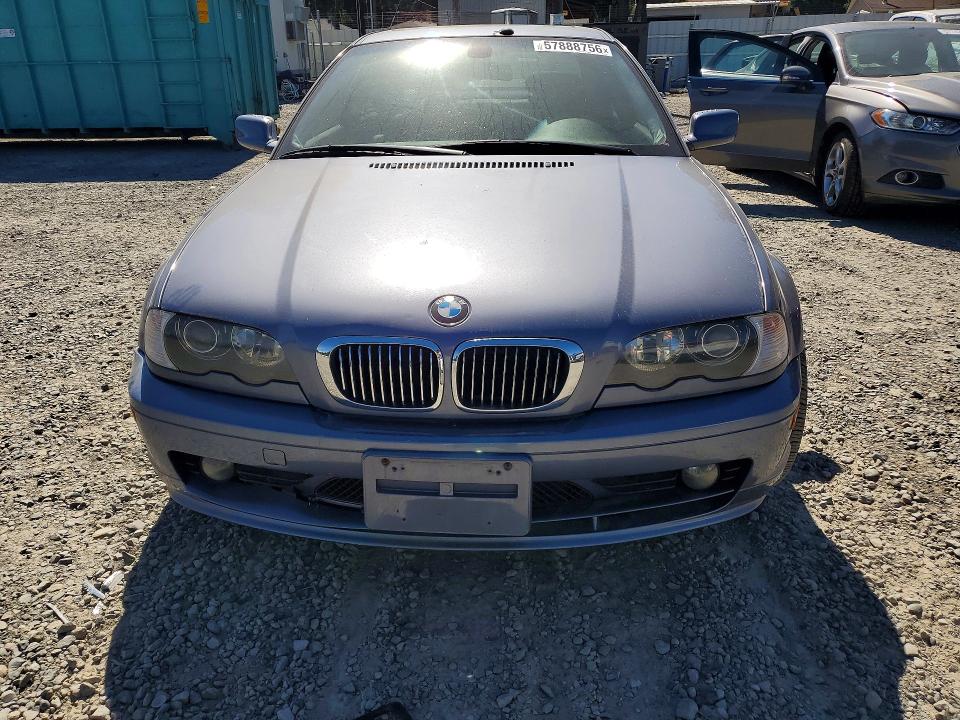 2003 BMW 3 series VIN WBABN73463PJ16216 COPART salvage auction — FRONT END, WA - VEHICLE CERT OF OWNERSHIP-TITL, sold $575 on 2026-08-11 (photo 5)