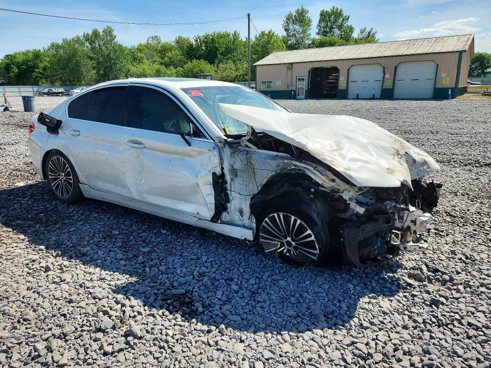 2019 BMW 5er VIN WBAJA7C59KWW09201 COPART salvage auction — FRONT END, Il - Salvage Cert-Flood, sold $975 on 2026-07-06 (photo 4)