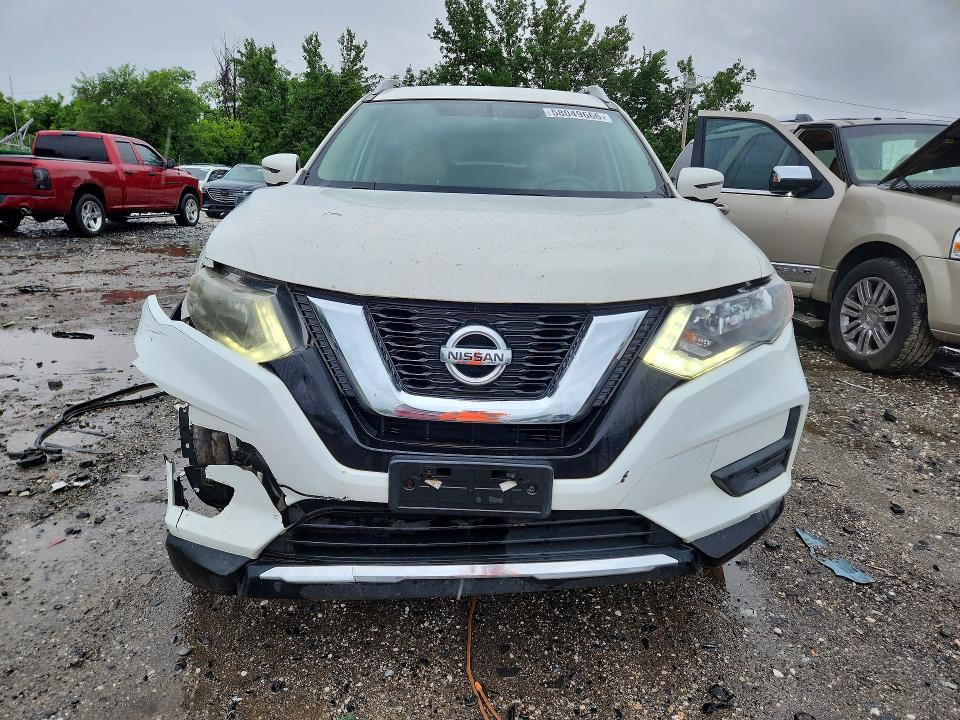 2017 Nissan VIN JN8AT2MV4HW000674 COPART salvage auction — FRONT END, Salvage Title, sold $1,600 on 2026-07-09 (photo 5)