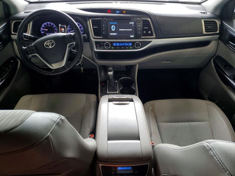 2019 Toyota VIN 5TDBZRFH2KS996496 COPART salvage auction — MINOR DENT/SCRATCHES, Pa - Cert Of Title, sold $5,800 on 2026-07-27 (photo 8)