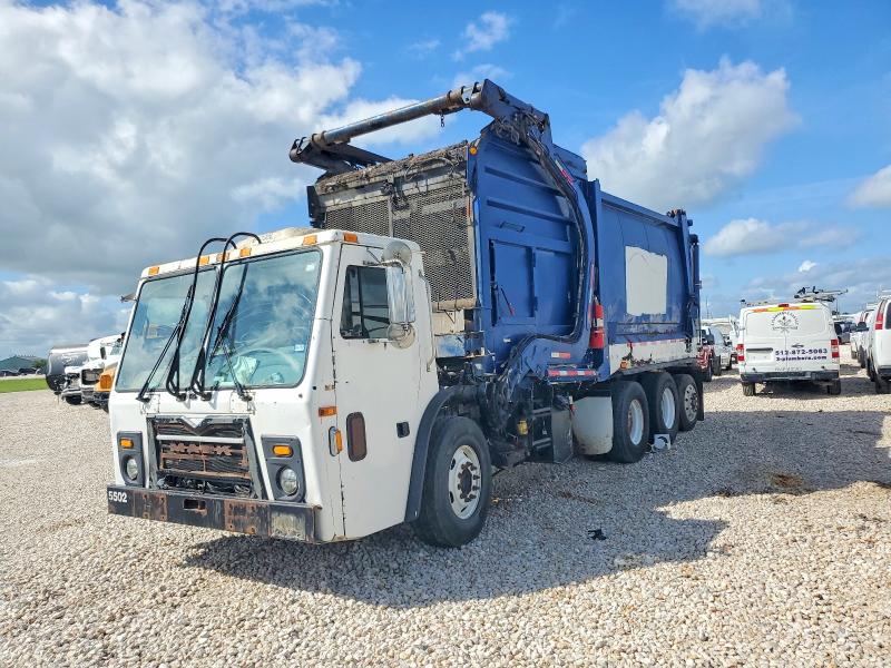 2016 Mack Leu613 VIN 1M2AU04C4GM010199 COPART salvage auction — FRONT END, FL - CERTIFICATE OF DESTRUCTION, sold $1,300 on 2026-07-09 (photo 2)