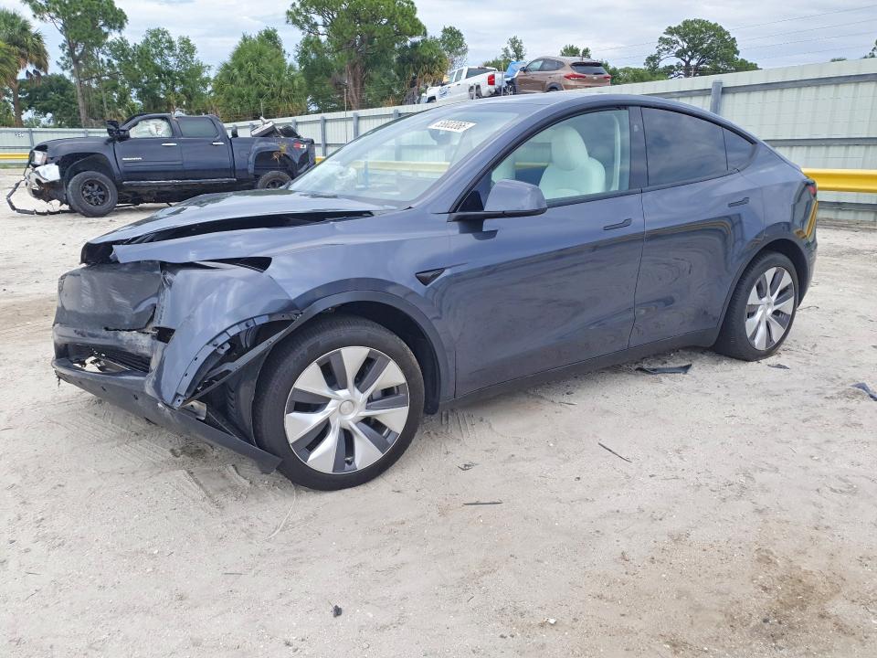 2023 Tesla Model y VIN 7SAYGDEE1PA195340 COPART salvage auction — FRONT END, Salvage Title, sold $6,700 on 2026-07-22 (photo 1)
