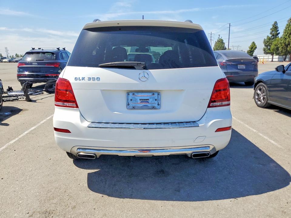 2015 Mercedes-benz Glk-klasse VIN WDCGG5HB4FG413031 COPART salvage auction — NORMAL WEAR, CA - DIS/DLR/EXP ONLY CLEAN TITLE, sold $2,000 on 2026-07-27 (photo 6)
