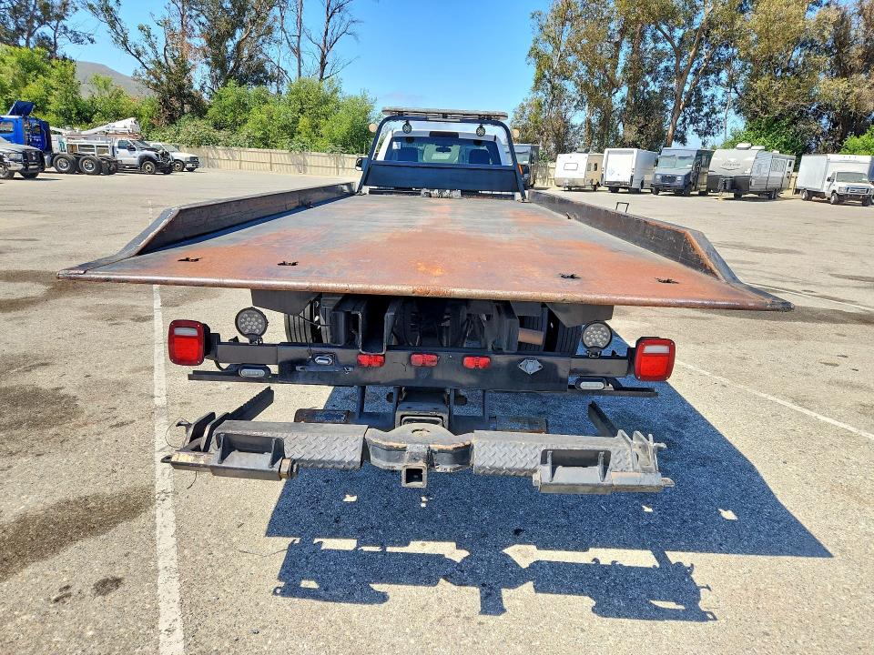 2020 Ram 5500 VIN 3C7WRMDL2LG231819 COPART salvage auction — MINOR DENT/SCRATCHES, Ca - Dis/Dlr/Exp Only Clean Title, sold $35,000 on 2026-07-24 (photo 6)