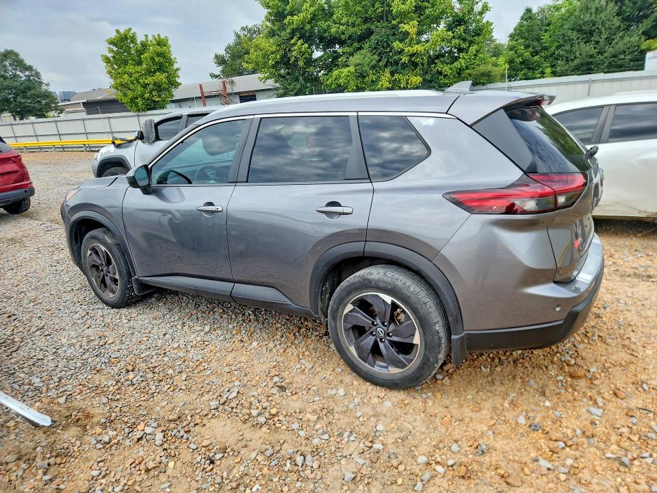 2024 Nissan Rogue VIN JN8BT3BA4RW005112 COPART salvage auction — FRONT END, MS - CERT OF TITLE-SALVAGED (P), sold $5,900 on 2026-07-31 (photo 2)