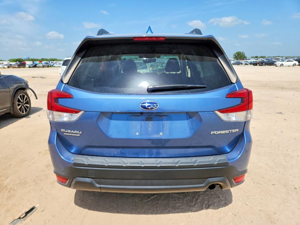 2020 Subaru Forester VIN JF2SKAJC1LH488867 COPART salvage auction — SIDE, Tx - Salvage Vehicle Title, sold $10 on 2026-07-30 (photo 6)