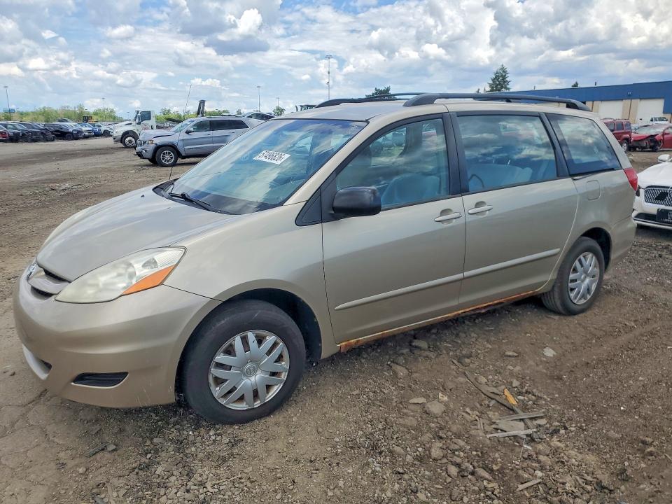 2007 Toyota Sienna VIN 5TDZK23C17S077096 COPART salvage auction — REAR END, Mi - Certificate Of Title, sold $500 on 2026-07-31 (photo 1)