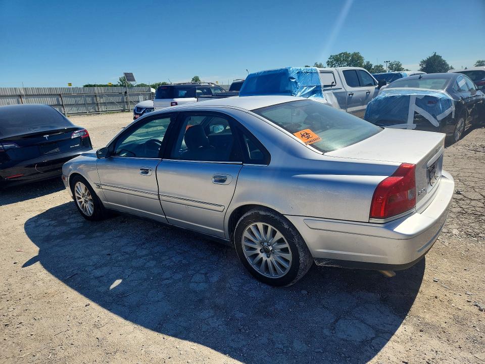 2004 Volvo S80 VIN YV1TS92D341337638 COPART salvage auction — WATER/FLOOD, In - Cert Of Title-Salvage Flood, sold $200 on 2026-07-28 (photo 2)