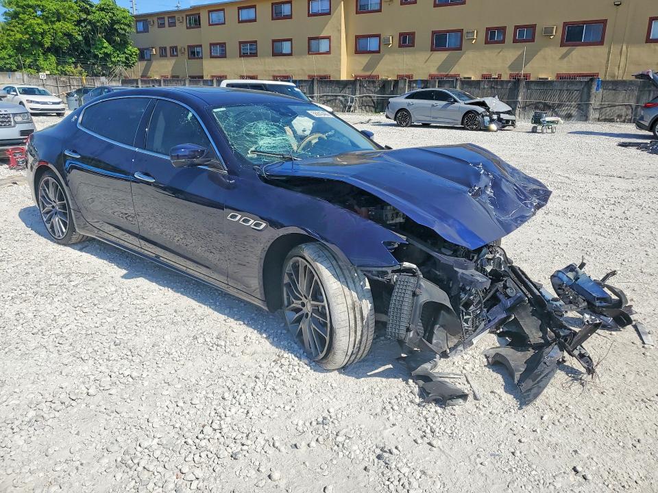 2017 Maserati Quattroporte VIN ZAM56RPA2H1199156 COPART salvage auction — FRONT END, Fl - Cert Of Title Slvg Rebuildable, sold $1,150 on 2026-07-28 (photo 4)