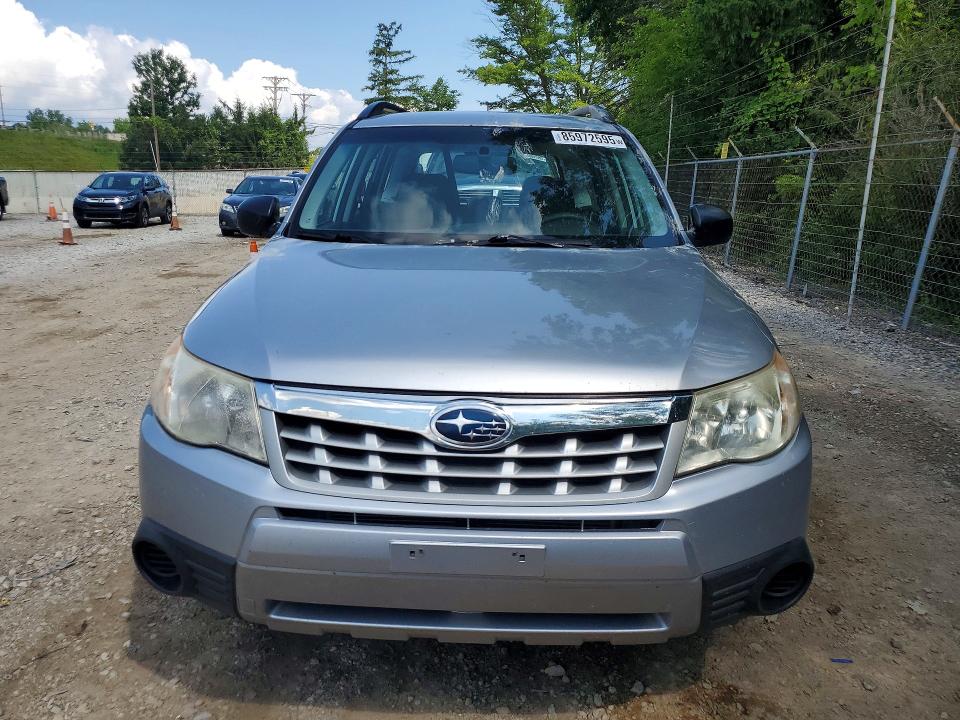 2013 Subaru Forester VIN JF2SHABC9DH440001 COPART salvage auction — MINOR DENT/SCRATCHES, Oh - Certificate Of Title, sold $400 on 2026-07-29 (photo 5)