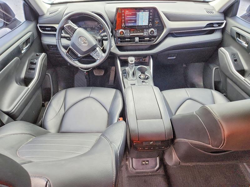 2021 Toyota Highlander VIN 5TDHZRAHXMS056919 COPART salvage auction — FRONT END, Salvage Title, sold $12,500 on 2026-07-20 (photo 8)