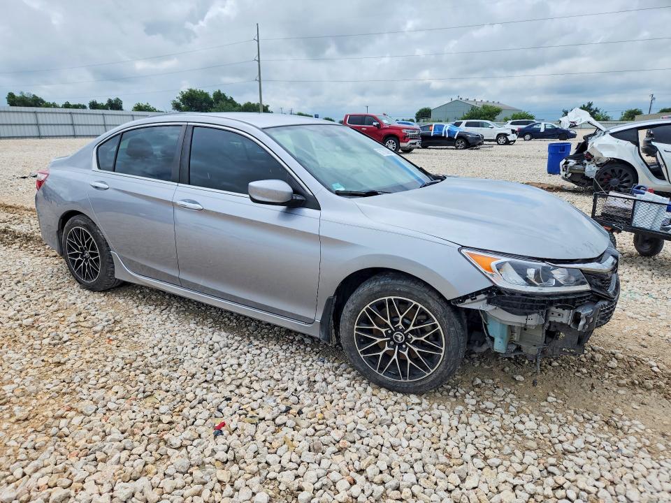 2017 Honda VIN 1HGCR2F58HA083041 COPART salvage auction — FRONT END, Tx - Salvage Vehicle Title, sold $3,100 on 2026-07-02 (photo 4)