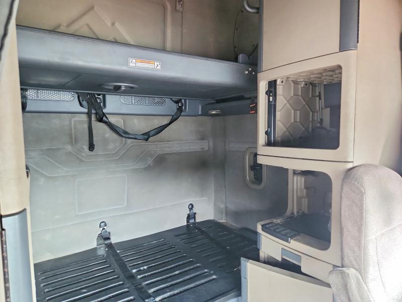 2018 Freightliner Cascadia 125 VIN 1FUJGLDR1JLJK5110 COPART salvage auction — FRONT END, IN - CERTIFICATE OF TITLE, sold $9,750 on 2026-07-21 (photo 6)