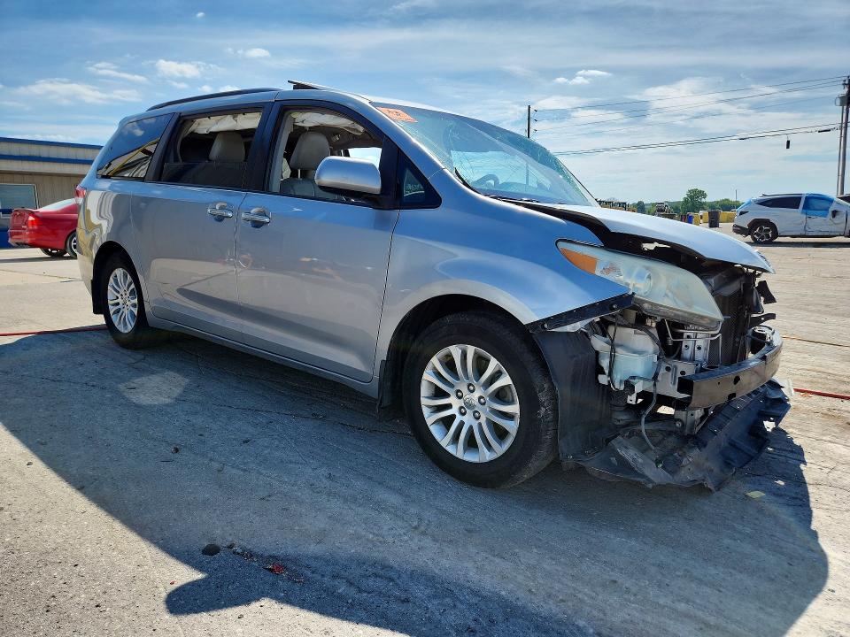2014 Toyota Sienna VIN 5TDYK3DC4ES434901 COPART salvage auction — SIDE, Tn - Non-Repairable Certificate, sold $900 on 2026-07-13 (photo 4)