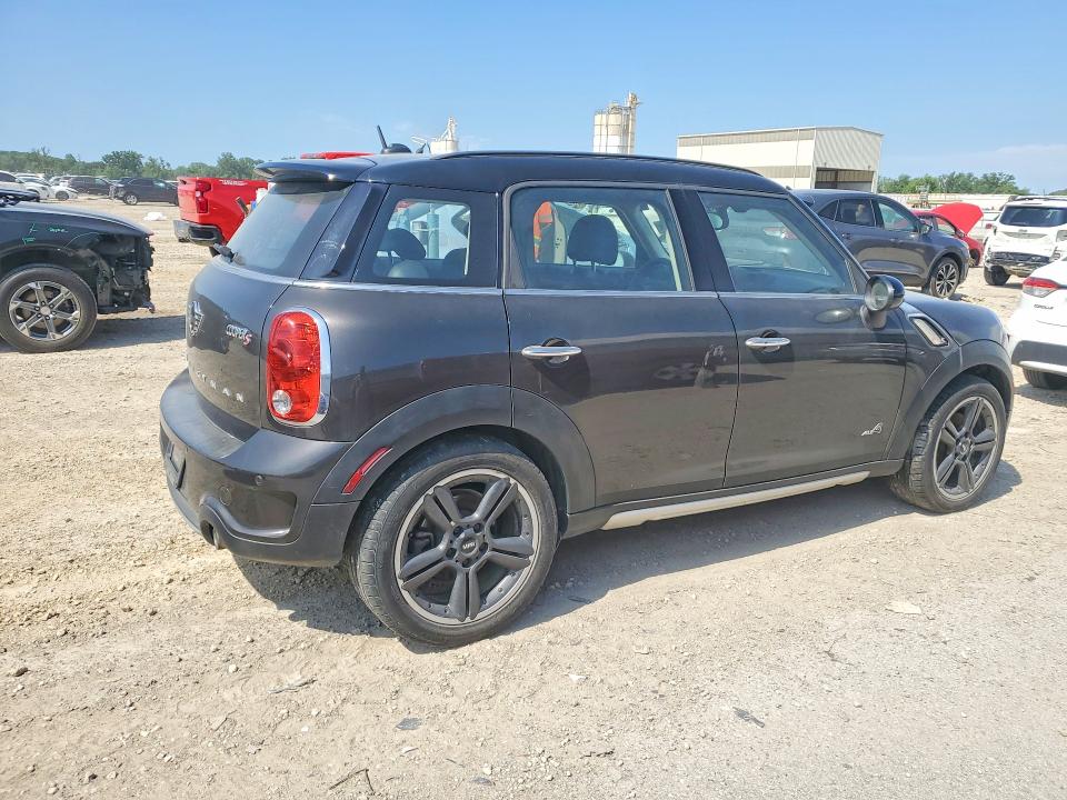 2016 Mini Cooper VIN WMWZC5C58GWU03330 COPART salvage auction — MINOR DENT/SCRATCHES, Ia - Certificate Of Title, sold $2,750 on 2026-07-09 (photo 3)