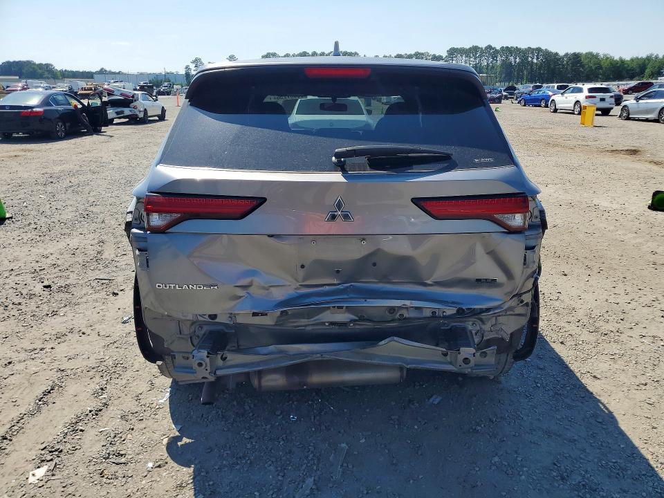 2024 Mitsubishi VIN JA4J4VA80RZ004532 COPART salvage auction — REAR END, NC - SALVAGE CERTIFICATE OF TITLE, sold $8,800 on 2026-07-27 (photo 6)