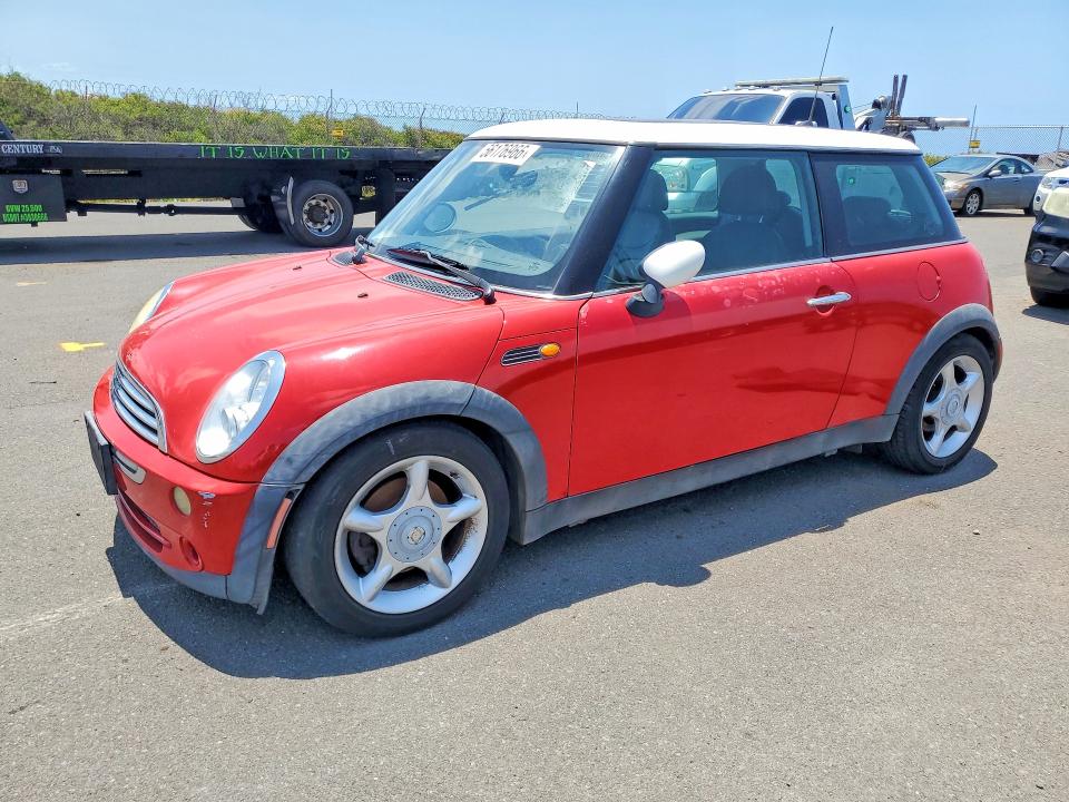 2006 Mini Cooper VIN WMWRC33596TK70873 COPART salvage auction — MINOR DENT/SCRATCHES, HI - CERTIFICATE OF TITLE (P), sold $650 on 2026-07-06 (photo 1)