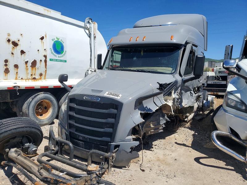 2021 Freightliner Cascadia 126 VIN 3AKJHHDV8MSNA0406 COPART salvage auction — FRONT END, UT - SALVAGE CERTIFICATE, sold $4,350 on 2026-07-19 (photo 2)