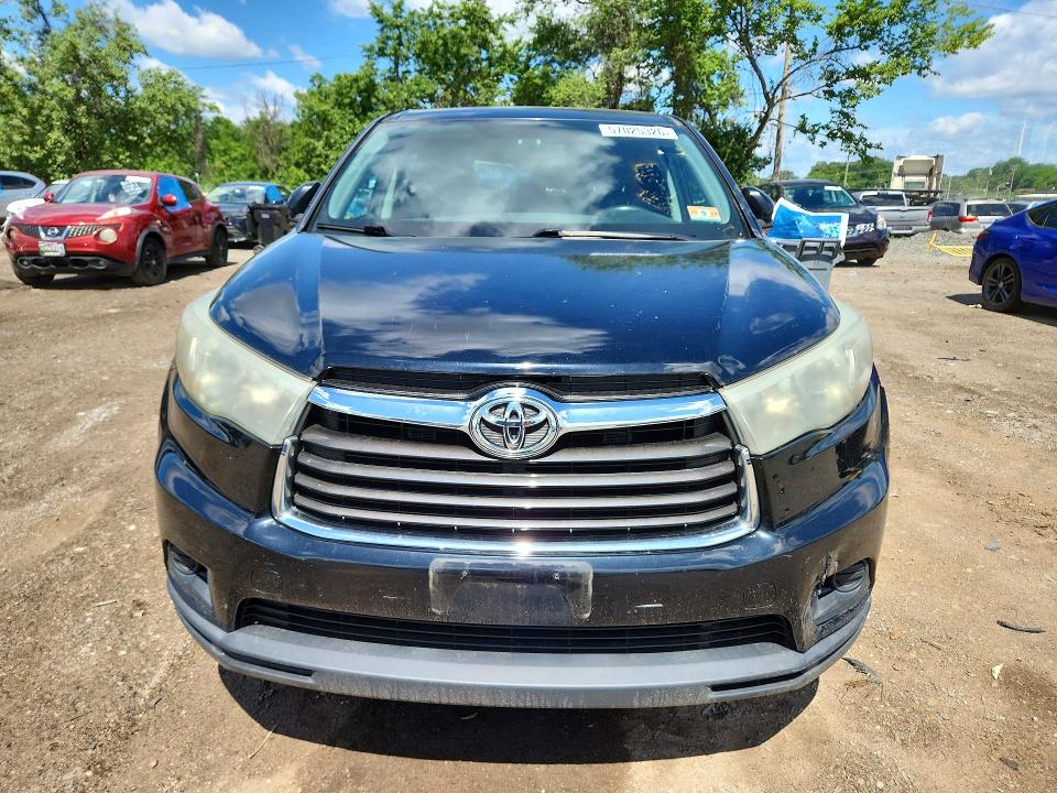2015 Toyota Highlander VIN 5TDZARFH8FS011775 COPART salvage auction — MINOR DENT/SCRATCHES, Md - Certificate Of Title (P), sold $8,000 on 2026-07-09 (photo 5)